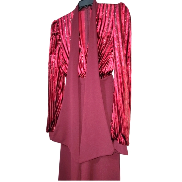 Valentine Size Medium Jumpsuit - Picture 4 of 7